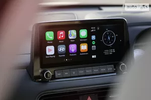 Підтримка додатків Apple CarPlay і Android Auto